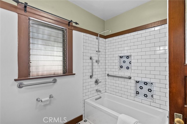 Detail Gallery Image 33 of 55 For 1156 E Howard St, Pasadena,  CA 91104 - 3 Beds | 2 Baths