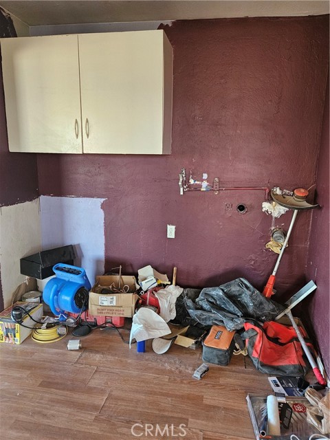 2352 S Jacks Ranch Drive, Ridgecrest CA: https://media.crmls.org/medias/9e02b91f-5758-4d54-8fab-e9427f6daef6.jpg