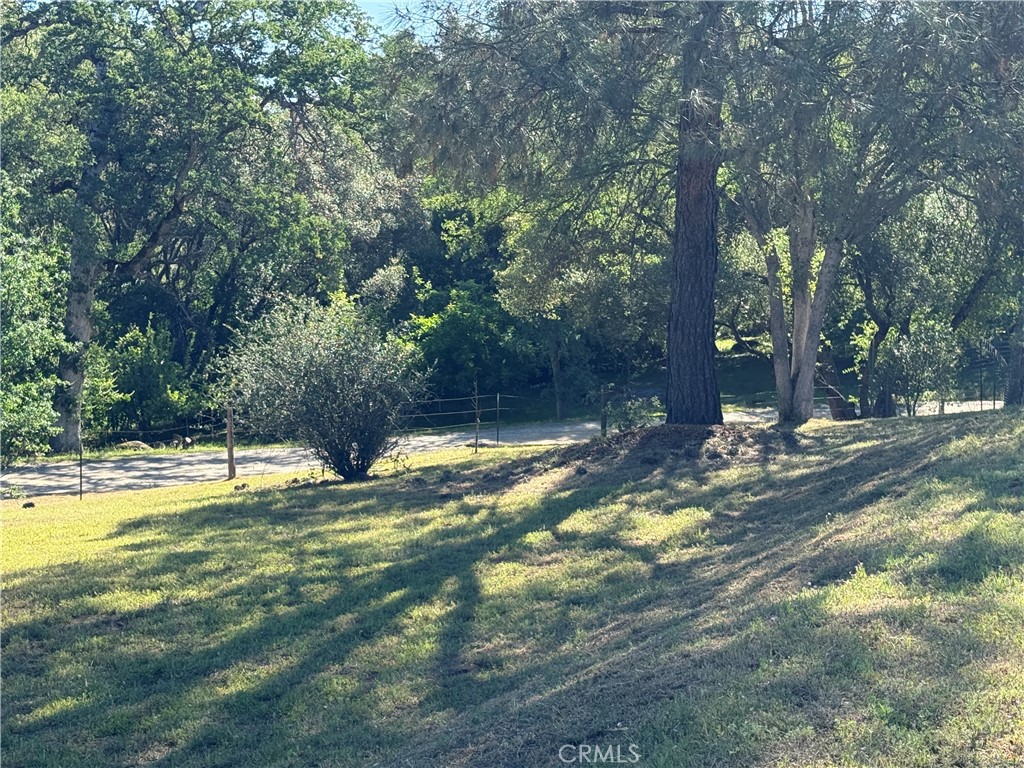 https://media.crmls.org/medias/9e02e411-08a5-4e4d-9b1f-5bafef5ab5ca.jpg?preset=X-Large