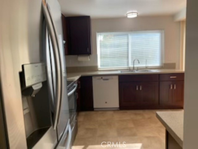 Image 3 of 25 For 4555 Larwin  