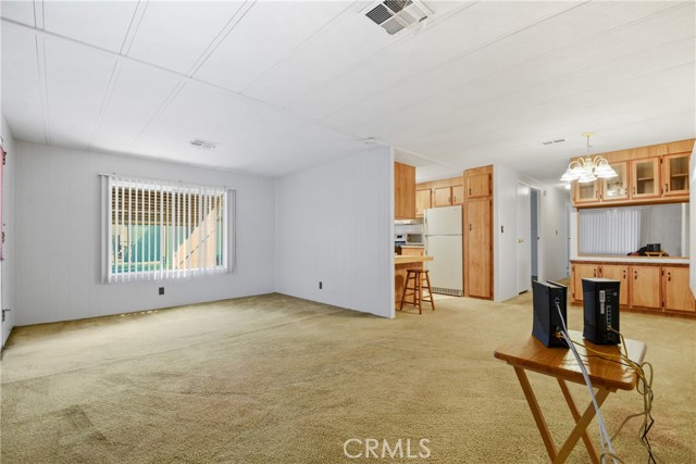 Detail Gallery Image 5 of 22 For 3530 Damien Ave #142,  La Verne,  CA 91750 - 2 Beds | 2 Baths