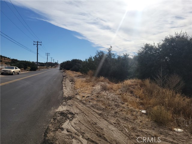 0 Oak Hills Road, Oak Hills CA: https://media.crmls.org/medias/9e04ac7b-532c-4261-8bf3-14004c4c48ed.jpg