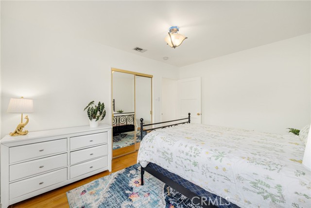 2137 Ostrom Avenue, Long Beach CA: https://media.crmls.org/medias/9e04caf1-cf7b-468d-a13c-741019a11b55.jpg