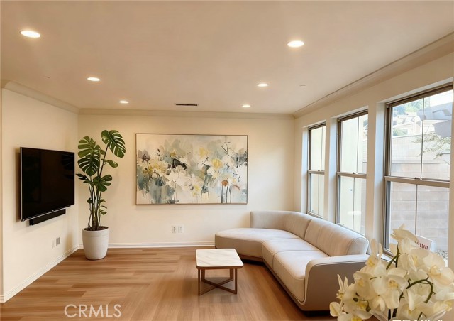 27 Maycrest, Irvine CA: https://media.crmls.org/medias/9e065821-e6e7-4492-ab77-e851d11d0146.jpg