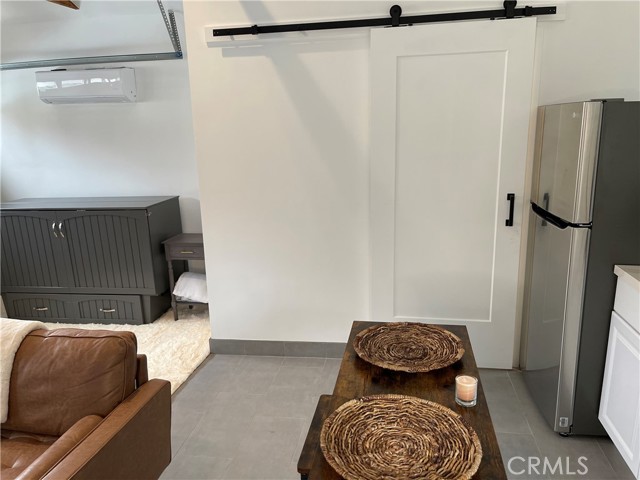 Detail Gallery Image 21 of 30 For 5715 Cahill Ave, Tarzana,  CA 91356 - 3 Beds | 2 Baths