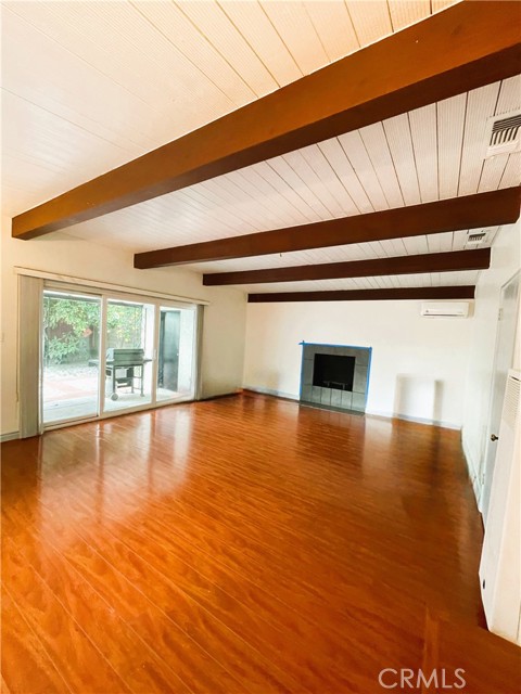 Detail Gallery Image 4 of 16 For 11313 Pennsylvania, South Gate,  CA 90280 - 3 Beds | 2 Baths