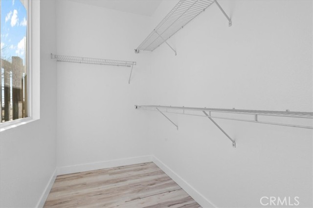 Detail Gallery Image 7 of 19 For 665 E. Riverside Dr. #3,  Ontario,  CA 91761 - 3 Beds | 2/1 Baths