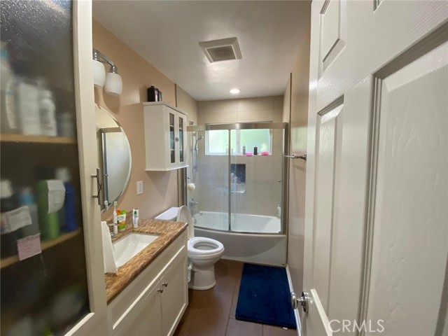 23376 Hartland Street, West Hills CA: https://media.crmls.org/medias/9e0856e5-7817-4f82-b083-fb4dca0b9918.jpg