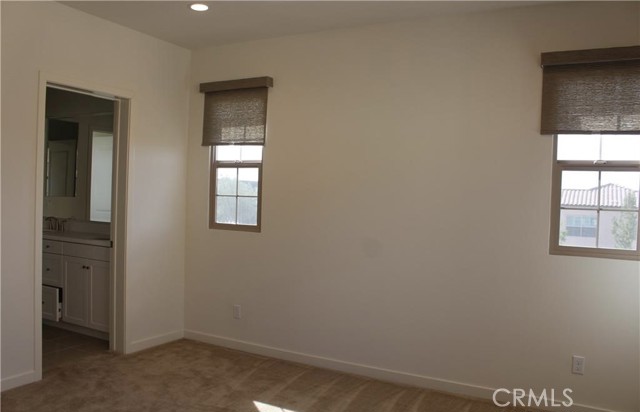 Detail Gallery Image 26 of 37 For 111 Briarberry, Irvine,  CA 92618 - 4 Beds | 3 Baths