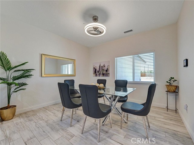 11515 Tamarisk Avenue, Hesperia CA: https://media.crmls.org/medias/9e08c786-8ccb-4622-a91a-5bfd3b237e6d.jpg