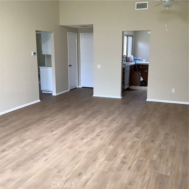 17222 Village 17 photo 4
