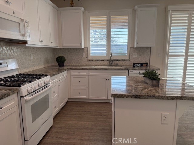 Detail Gallery Image 12 of 35 For 429 Carly Anne, Merced,  CA 95341 - 6 Beds | 3 Baths