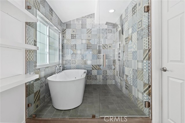 Detail Gallery Image 23 of 34 For 23163 Mulholland Drive Unit 6, Woodland Hills,  CA 91364 - 2 Beds | 2/1 Baths