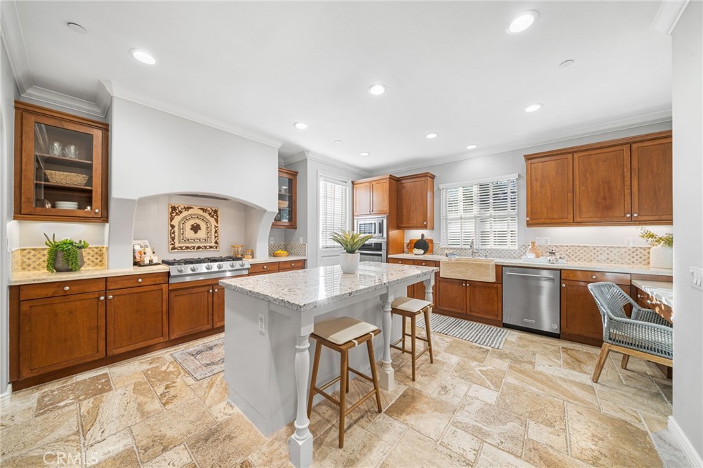 MLS #OC25250779 image #16