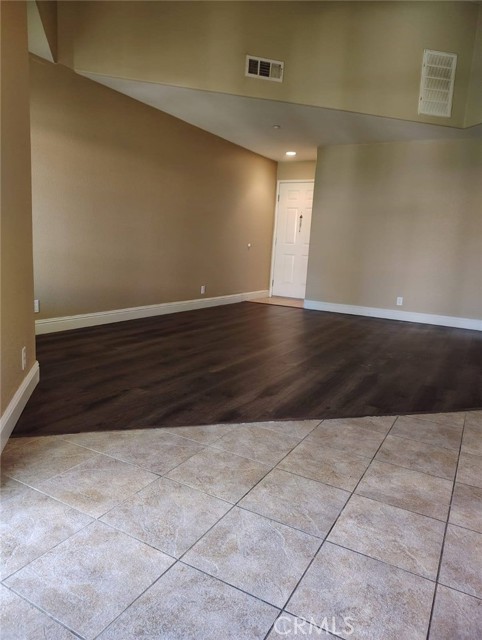 Detail Gallery Image 1 of 12 For 19229 Palo Verde Dr, Apple Valley,  CA 92308 - 2 Beds | 2 Baths