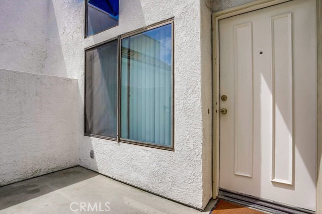 Detail Gallery Image 4 of 19 For 424 Park Shadow Ct, Baldwin Park,  CA 91706 - 2 Beds | 2 Baths
