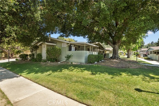 Detail Gallery Image 35 of 39 For 19226 Avenue of the Oaks a,  Newhall,  CA 91321 - 2 Beds | 1 Baths
