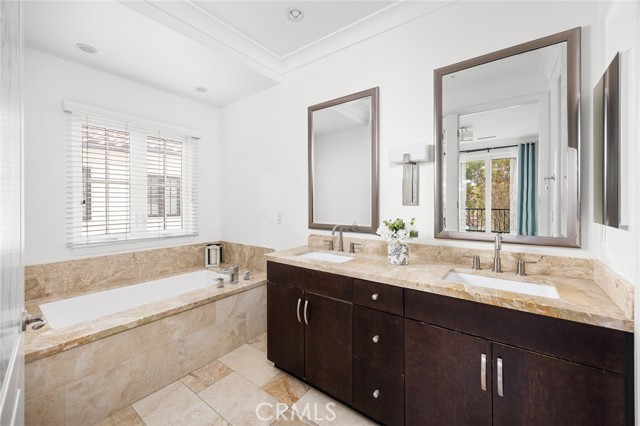 Detail Gallery Image 22 of 31 For 1088 Sunset Bld a,  Arcadia,  CA 91007 - 3 Beds | 3 Baths