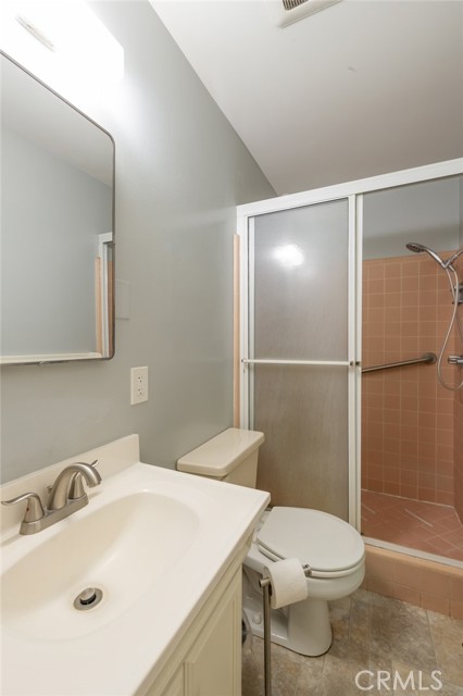 Detail Gallery Image 19 of 37 For 432 Lilac Ln, Chico,  CA 95926 - 4 Beds | 2/1 Baths