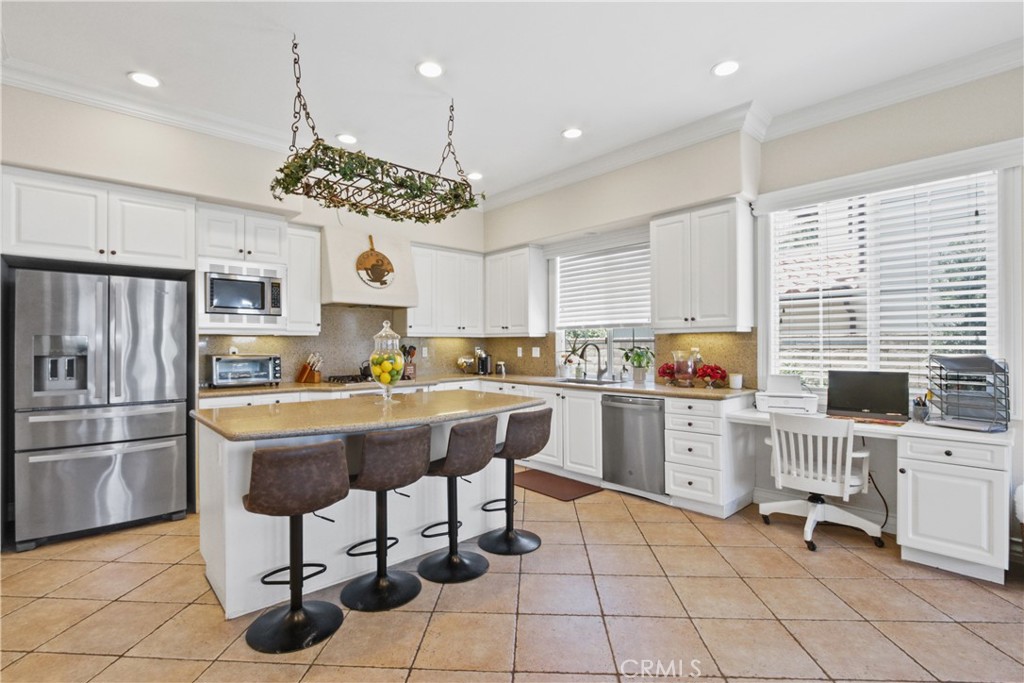 MLS #OC25275995 image #6