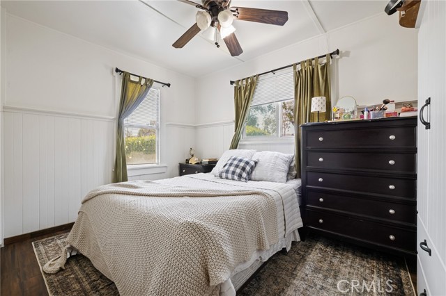 435 S Palm Avenue, Santa Paula CA: https://media.crmls.org/medias/9e0d4205-6405-4b3c-bd8d-3747f4b6f053.jpg
