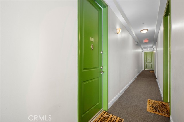 Detail Gallery Image 3 of 32 For 6938 Laurel Canyon #101,  North Hollywood,  CA 91605 - 2 Beds | 2 Baths