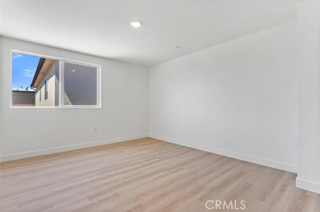 Detail Gallery Image 34 of 45 For 703 W 80th St, Los Angeles,  CA 90044 - 4 Beds | 4 Baths