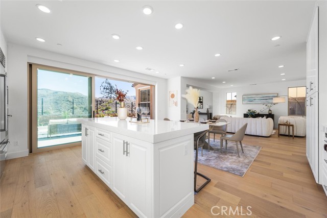 Detail Gallery Image 3 of 38 For 107 Somera, Irvine,  CA 92602 - 4 Beds | 3 Baths