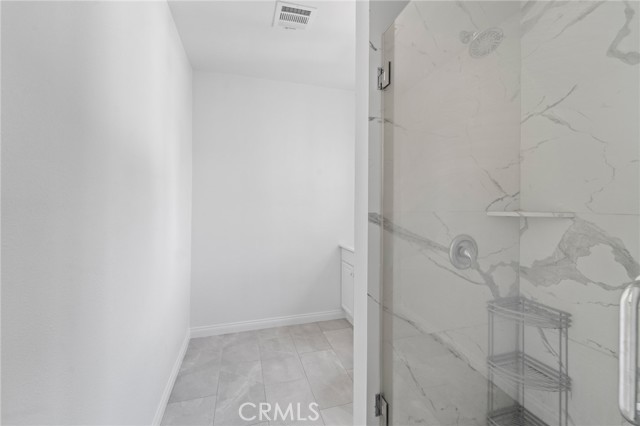 18656 Runnymede Street, Reseda CA: https://media.crmls.org/medias/9e0f65ab-7282-44c9-963f-85cef96a403a.jpg