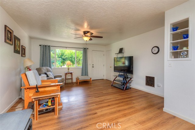 9493 Yokum Street, Chico CA: https://media.crmls.org/medias/9e0fa7fa-989d-47a5-85ef-7727149da9e6.jpg