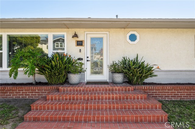 Detail Gallery Image 4 of 40 For 1924 S Averill Ave, San Pedro,  CA 90732 - 3 Beds | 1/1 Baths
