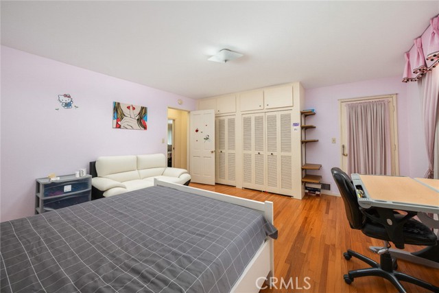 3625 Lombardy photo 35