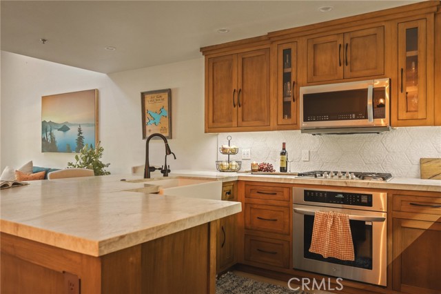 366 Lake Resort, Lake Arrowhead, CA 92352