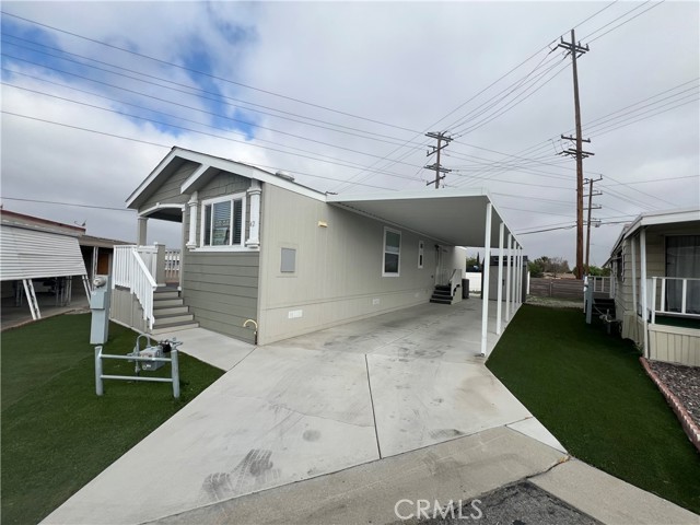 260 N Lyon ave, Hemet CA: https://media.crmls.org/medias/9e115196-c055-46ad-af07-1fdaa2359fed.jpg