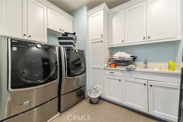 Detail Gallery Image 28 of 35 For 9 Shadybend, Irvine,  CA 92602 - 5 Beds | 4/1 Baths
