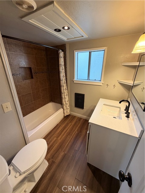 Detail Gallery Image 12 of 28 For 31014 Glen Oak Dr, Running Springs,  CA 92382 - 2 Beds | 1 Baths