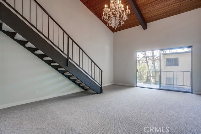 5460 White Oak Avenue, E308 photo 7
