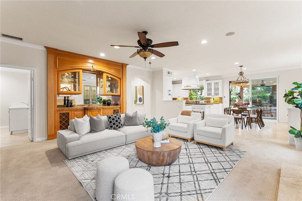 9e156b8b Ce6d 4371 9ecc 5e3be80394a6