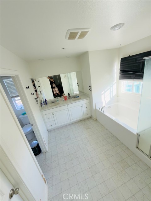 Detail Gallery Image 9 of 22 For 1646 Coral Bells, Upland,  CA 91784 - 4 Beds | 3 Baths