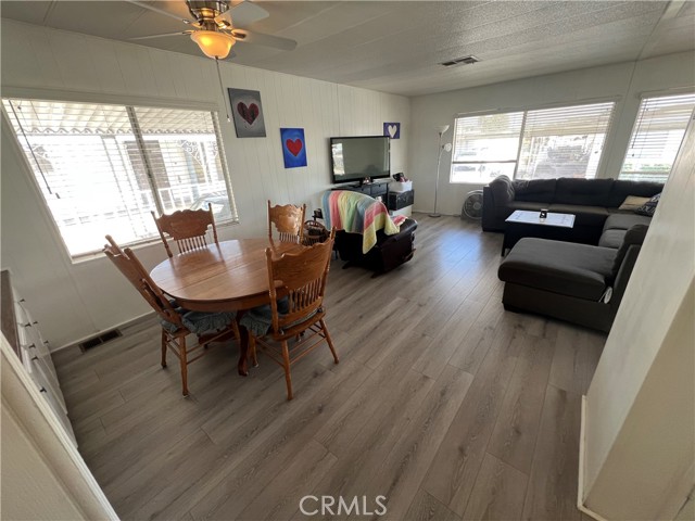 Detail Gallery Image 9 of 32 For 31816 Avenue E #33,  Yucaipa,  CA 92399 - 2 Beds | 2 Baths