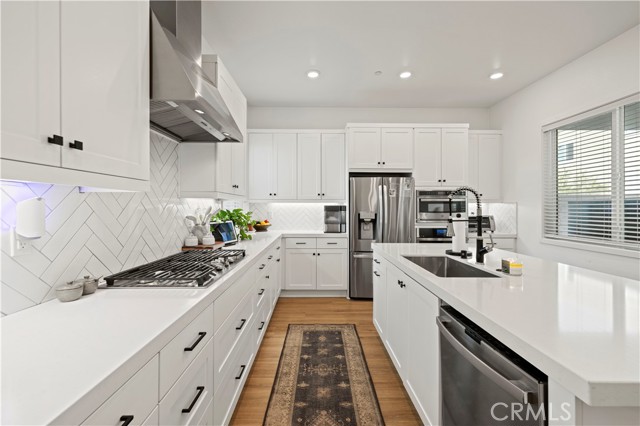 Detail Gallery Image 1 of 1 For 27090 Amber Sky Way, Valencia,  CA 91381 - 3 Beds | 2/1 Baths