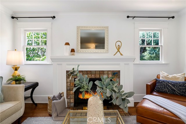802 S Arroyo Boulevard, Pasadena CA: https://media.crmls.org/medias/9e162dea-39b8-481a-8a2f-8529f71cf17e.jpg