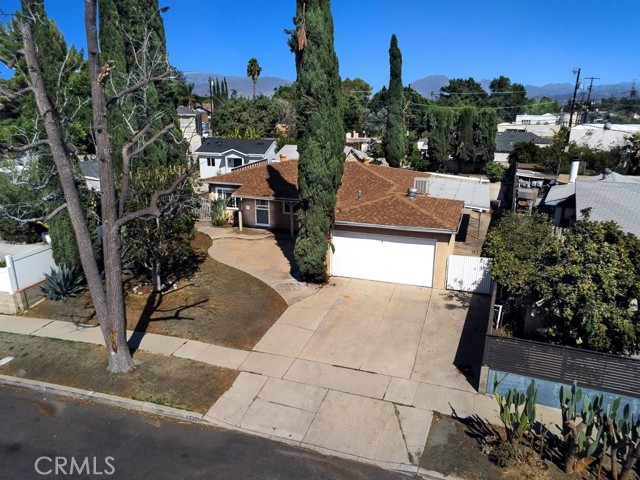 8320 Bardwell Ave. photo 26