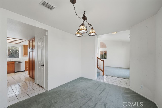 Detail Gallery Image 8 of 43 For 39364 Harvard, Palmdale,  CA 93551 - 4 Beds | 3 Baths