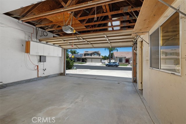 24329 Corte Aldalano, Murrieta CA: https://media.crmls.org/medias/9e1753e3-409b-41f4-abf9-8f739c0b71df.jpg