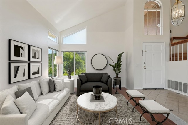 Detail Gallery Image 3 of 25 For 729 La Loma Ln, Corona,  CA 92879 - 4 Beds | 2/1 Baths