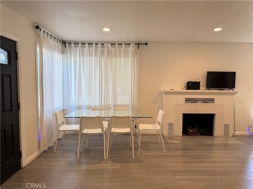 MLS #OC25163199 img 12