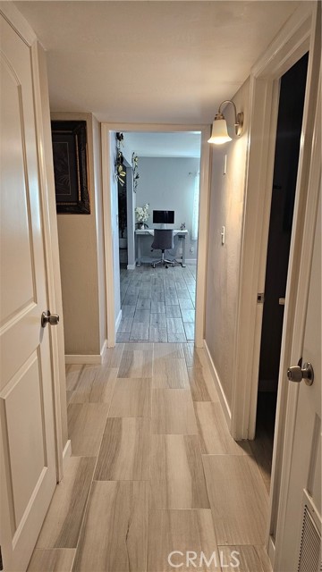 Detail Gallery Image 8 of 19 For 3205 Durrwood, Bakersfield,  CA 93304 - 4 Beds | 2 Baths