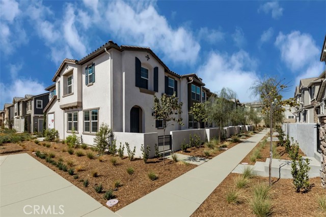 Detail Gallery Image 1 of 15 For 3957 E Carmel Privado, Ontario,  CA 91761 - 3 Beds | 2/1 Baths