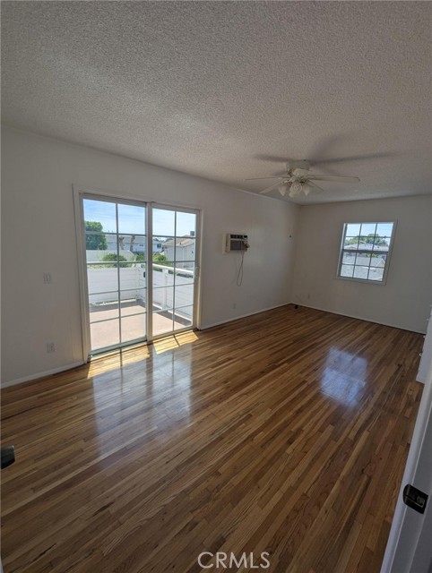 891 W Elberon Avenue, San Pedro CA: https://media.crmls.org/medias/9e1bee81-f01c-4823-88f4-af9a0aebd3b5.jpg